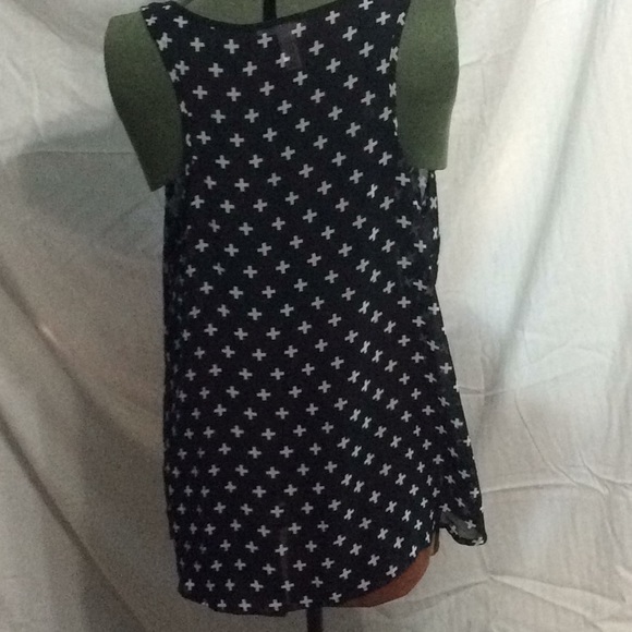 Sleeveless sheer black and white blouse. Size 1X.  W105 - Picture 5 of 6